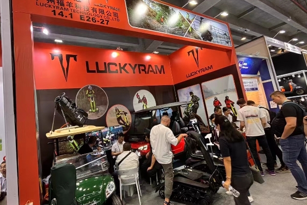 ကံကောင်းရာသည် Canton Fair တွင်လူကြိုက်များမှုကိုနှစ်သက်သည်